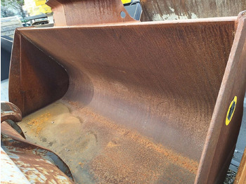 Loader bucket