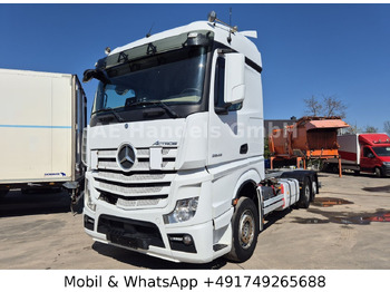 Container transporter/ Swap body truck MERCEDES-BENZ Actros 2545