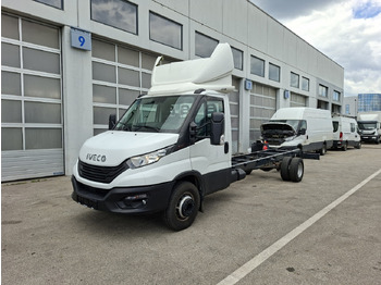 Cab chassis truck IVECO Daily 70c18