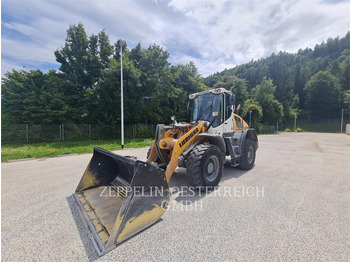 Wheel loader LIEBHERR L 526