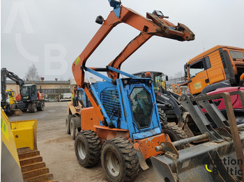 Skid steer loader NEW HOLLAND