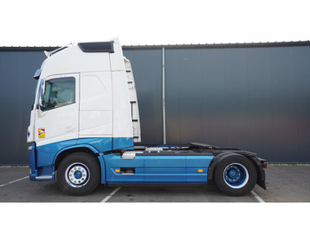 Tractor unit VOLVO FH 460
