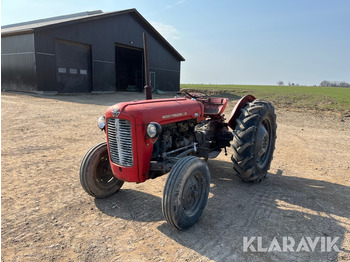Farm tractor Traktor Massey Ferguson 35: picture 2