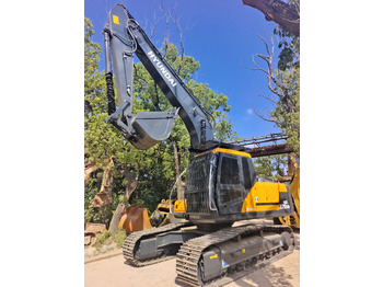 Crawler excavator HYUNDAI HX220HD WITH 4 CAMERAS: picture 2