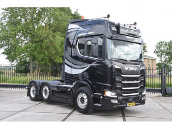 Tractor unit SCANIA R 520