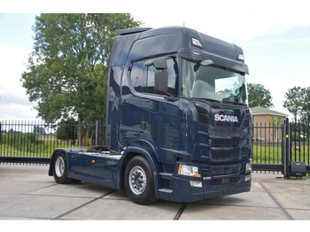 Tractor unit SCANIA S 450