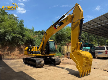 Crawler excavator CATERPILLAR 320D