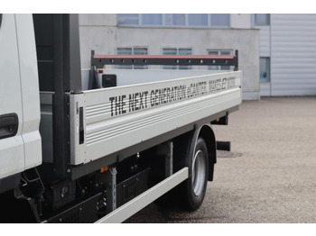 Cab chassis truck FUSO eCanter 4C15E: picture 3