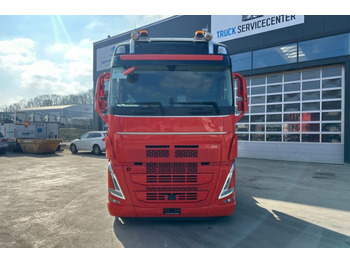 Lease a Volvo FH-500 4x2  Volvo FH-500 4x2: picture 3