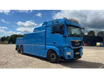 Tow truck MAN TGX 26.480
