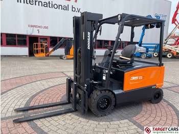 Electric forklift DOOSAN