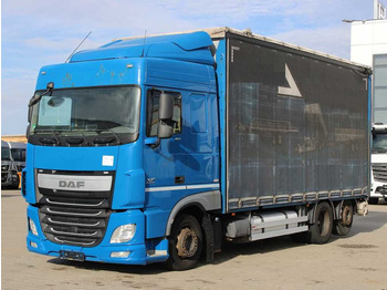 Curtainsider truck DAF XF 460