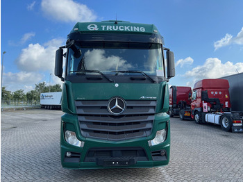 Tractor unit Mercedes-Benz Actros 1845 BigSpace: picture 2