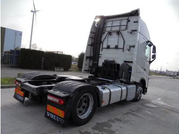 Tractor unit Volvo FH 420 MEGA NL TRUCK APK /TUV 01-05-2026: picture 5 Tractor unit Volvo FH 420 MEGA NL TRUCK APK /TUV 01-05-2026: picture 5
