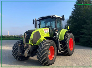 Farm tractor CLAAS Axion 840