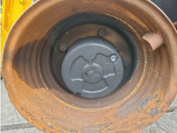 Front axle JCB