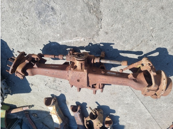 Front axle JOHN DEERE