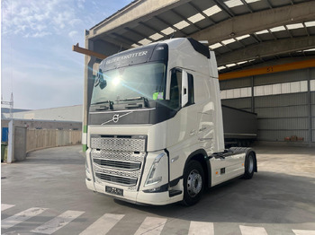 Tractor unit VOLVO FH 460