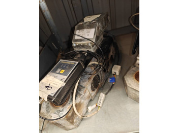 Counterweight John Deere Bluetooth Scales: picture 2