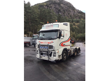 Tractor unit VOLVO FH16