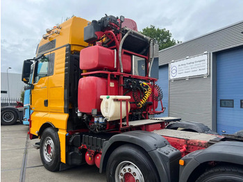 Tractor unit MAN TGX 41.560 8x4/4 BBS: picture 4