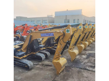 Excavator CATERPILLAR 320D2