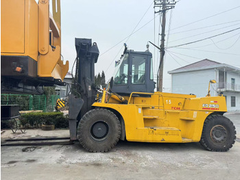 Diesel forklift TCM