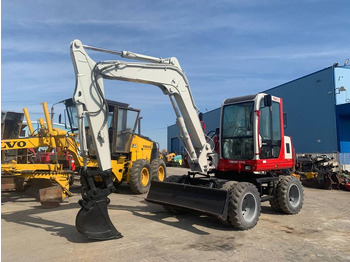 Wheel excavator TAKEUCHI