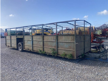 Livestock trailer