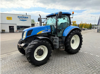 Farm tractor NEW HOLLAND T7000
