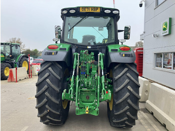 Farm tractor John Deere 6215R: picture 4