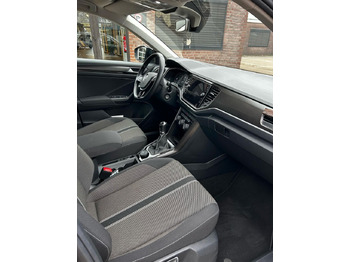 SUV Volkswagen T-Roc Style: picture 2