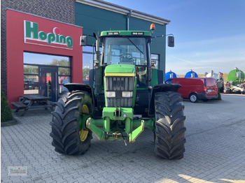 Farm tractor JOHN DEERE 7810