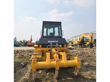 Bulldozer SHANTUI SD16: picture 2