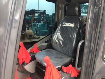 Mini excavator XCMG XE60DA: picture 5