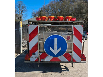 Construction equipment, Trailer Horizont Tandem Absperrtafel VZ616 Fahrbare Verkehrsleittafel Verkehrssicherungsanhänger Verkehrsleitanhänger Sperrwand Verkehrssicherungsanhänger Nissen LP15 Blinkpfeilanlage Blinkpfeil Anhänger: picture 3