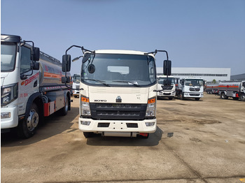 New Tank truck SINOTRUK Light Fuel Tanker [alternative: Dongfeng]: picture 2