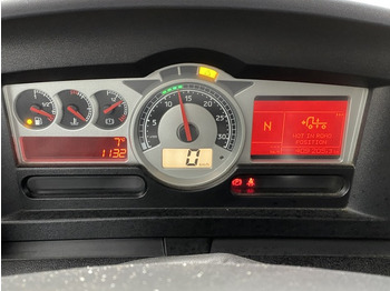 Tractor unit Renault Magnum 460 Dxi iShift: picture 5