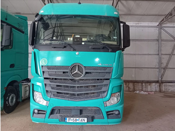 Tractor unit Mercedes-Benz Actros 18.45: picture 3