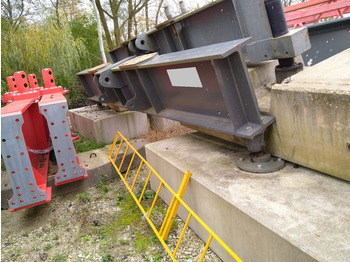 Tower crane Liebherr 100LC cross 901214530, 2016 yom: picture 3