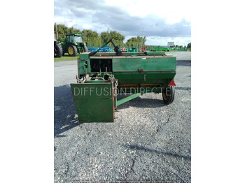 Square baler JOHN DEERE PRESSE MOYENNE DENSITE CB 300: picture 2