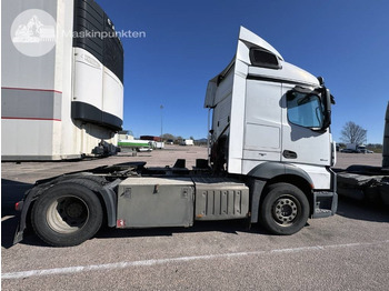 Tractor unit MERCEDES-BENZ Actros 1843