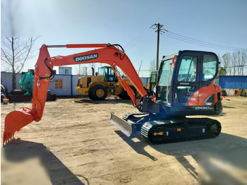 Crawler excavator DOOSAN DX60-9C: picture 5