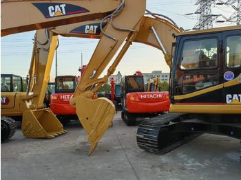 Crawler excavator CATERPILLAR 320B