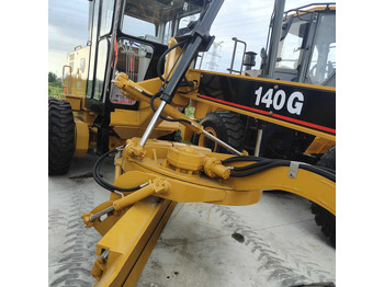 Grader CATERPILLAR 140H