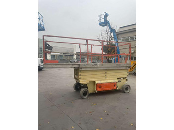 Scissor lift JLG