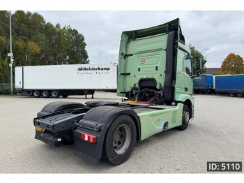 Tractor unit Mercedes-Benz Actros 1840 StreamSpace, Euro 6, / Fridge: picture 3 Tractor unit Mercedes-Benz Actros 1840 StreamSpace, Euro 6, / Fridge: picture 3