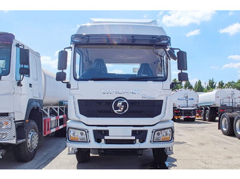 Tractor unit SHACMAN H3000 Shacman Truck Tractor for Sale in Zambia: picture 2