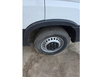 New Cab chassis truck Iveco Daily 35S14: picture 4 New Cab chassis truck Iveco Daily 35S14: picture 4