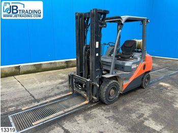 LPG forklift TOYOTA FGF 25